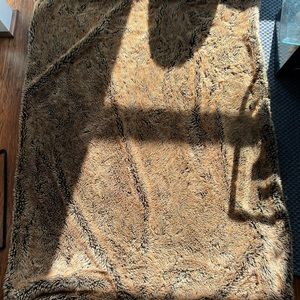 Restoration hardware fur blanket - perfect condition